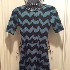 Chevron Print Dress (Jr Girls) Sz XS